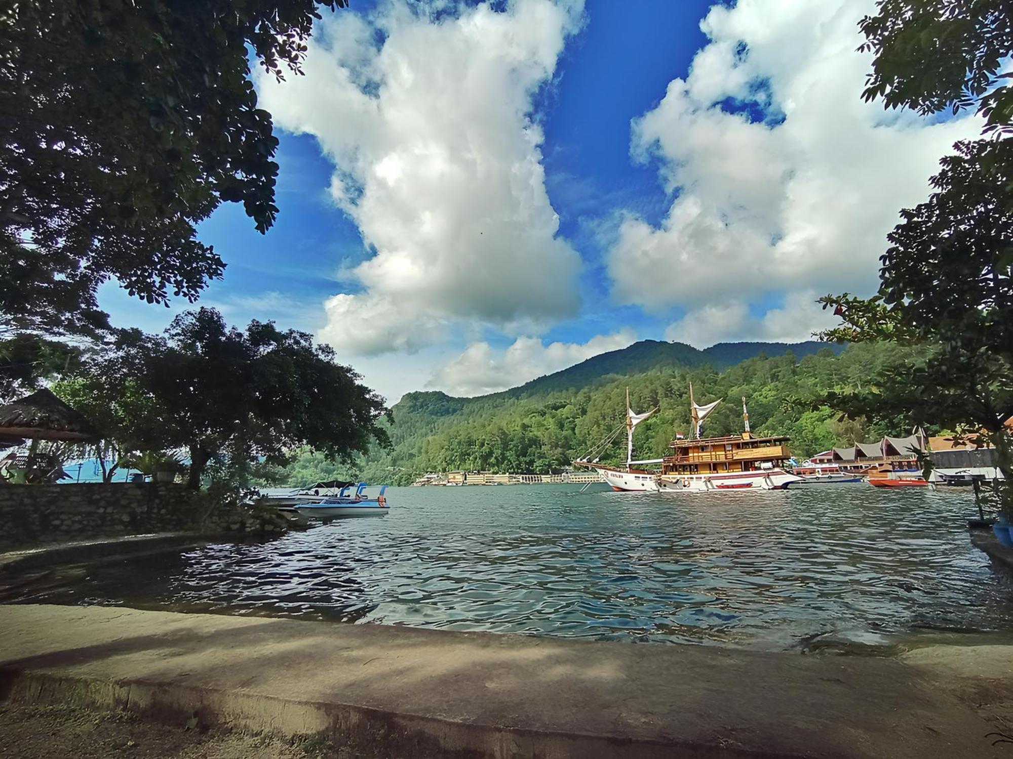 Pandu Lakeside Hotel Parapat Zewnętrze zdjęcie