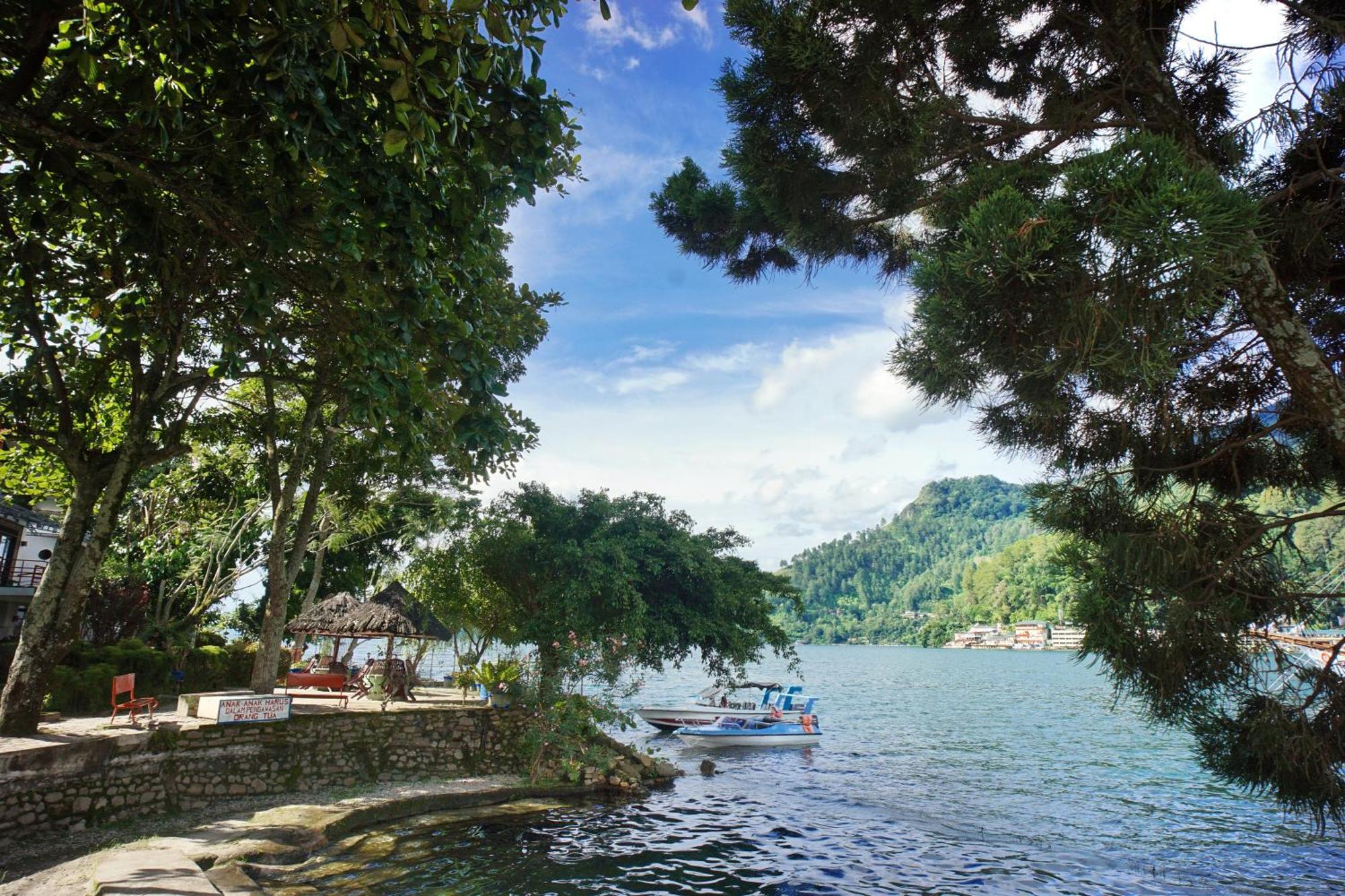 Pandu Lakeside Hotel Parapat Zewnętrze zdjęcie