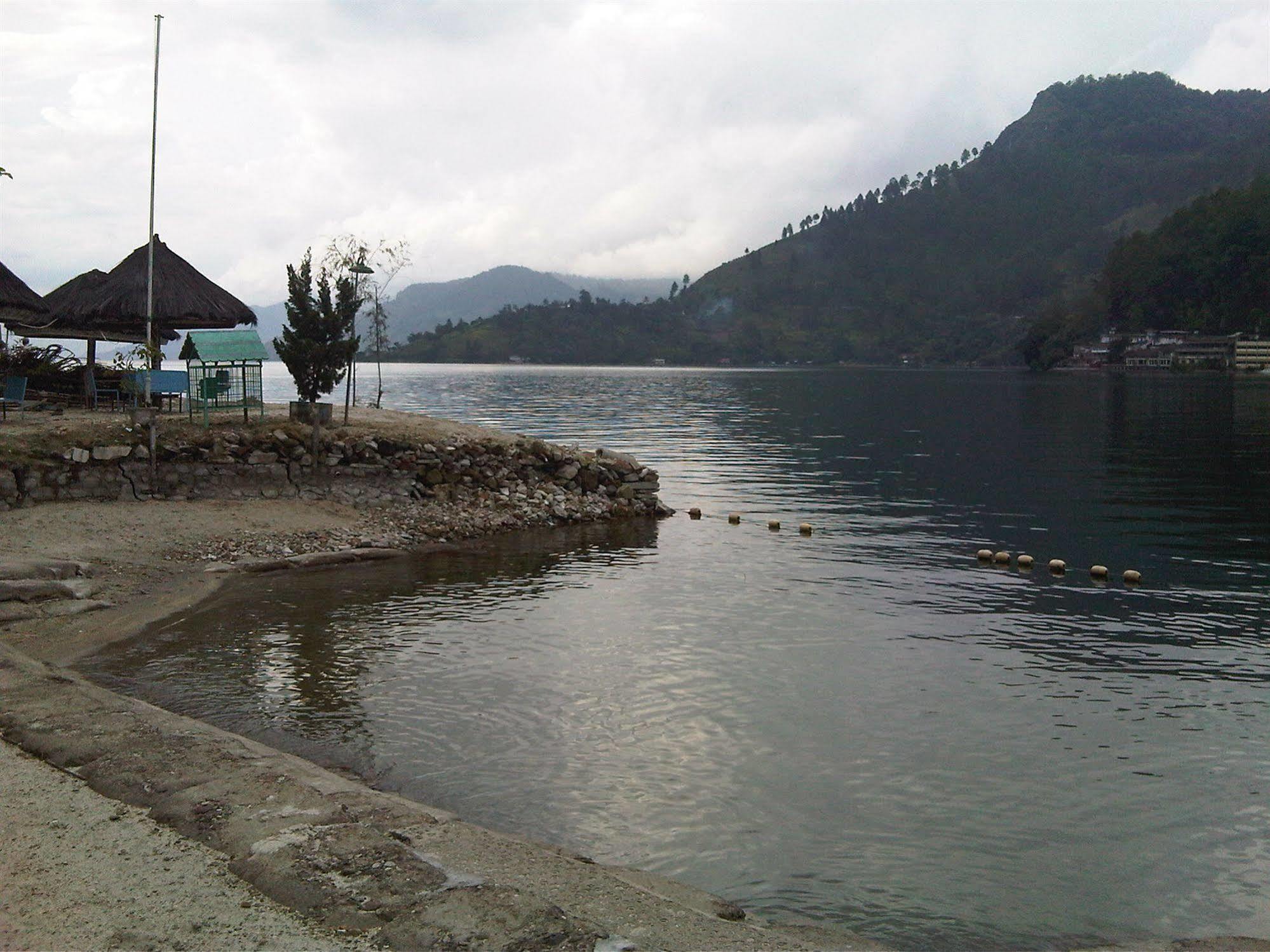 Pandu Lakeside Hotel Parapat Zewnętrze zdjęcie