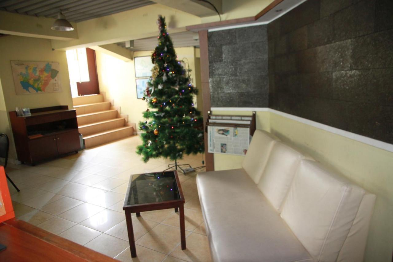 Pandu Lakeside Hotel Parapat Zewnętrze zdjęcie